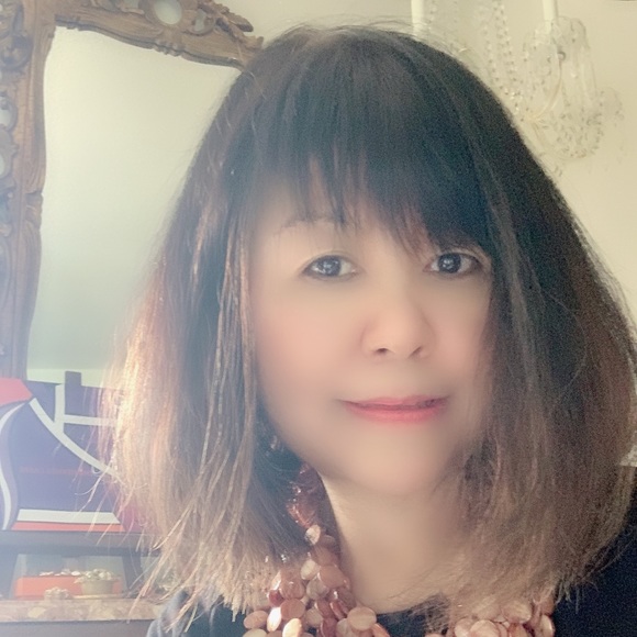 Haute. Chic. Or Comfy. - Picture 4 of 4